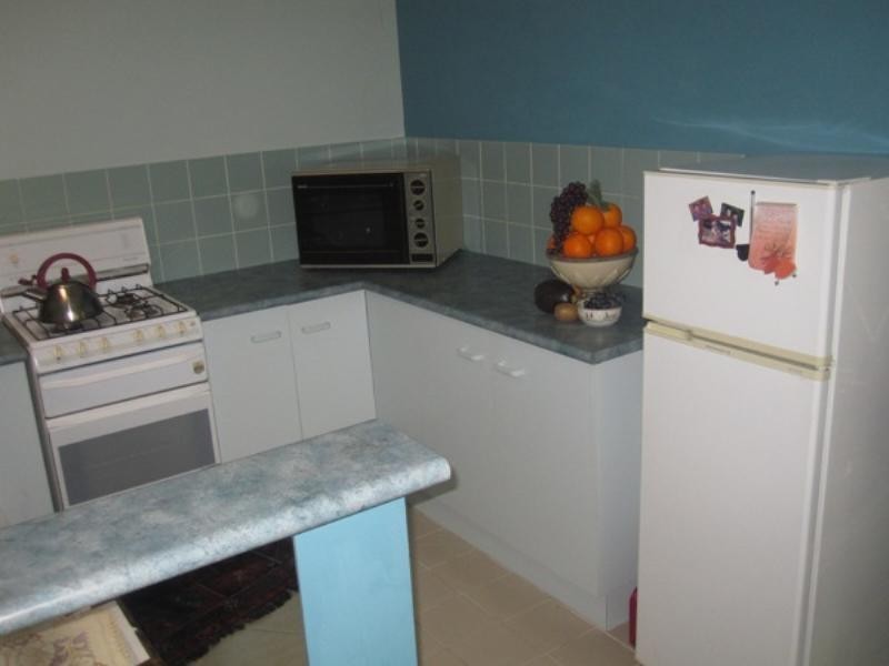 1/4 Simpson Court, Mayfield NSW 2304