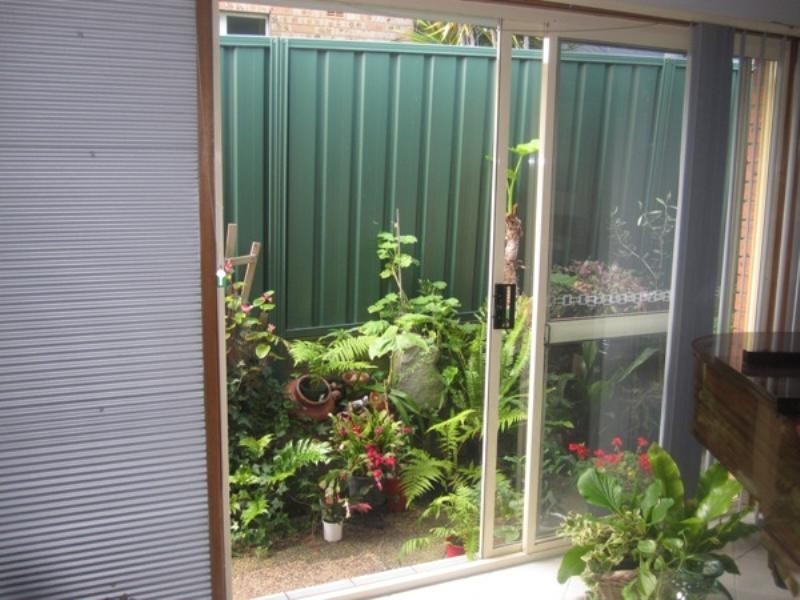 1/4 Simpson Court, Mayfield NSW 2304