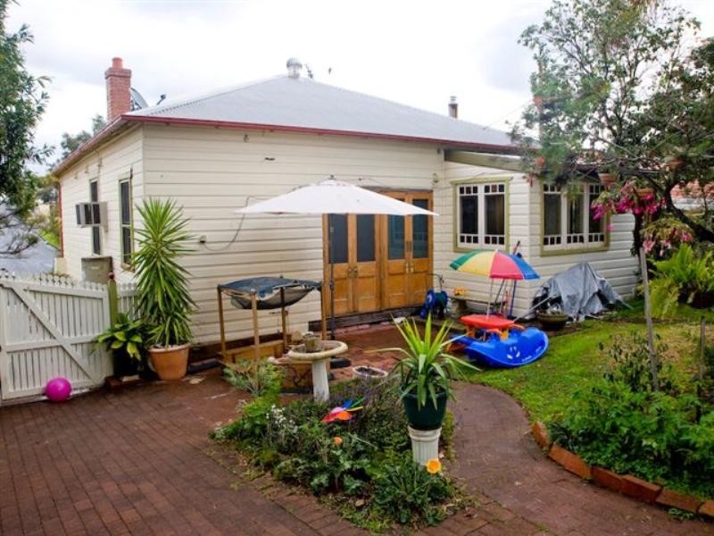 12 Irving Street, Wallsend NSW 2287