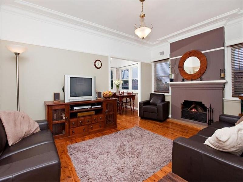 60 Croudace Street, Lambton NSW 2299