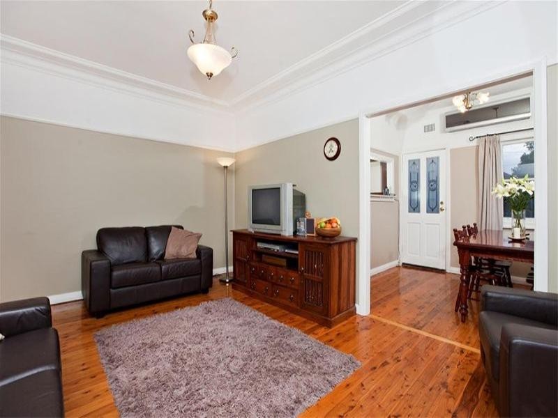 60 Croudace Street, Lambton NSW 2299