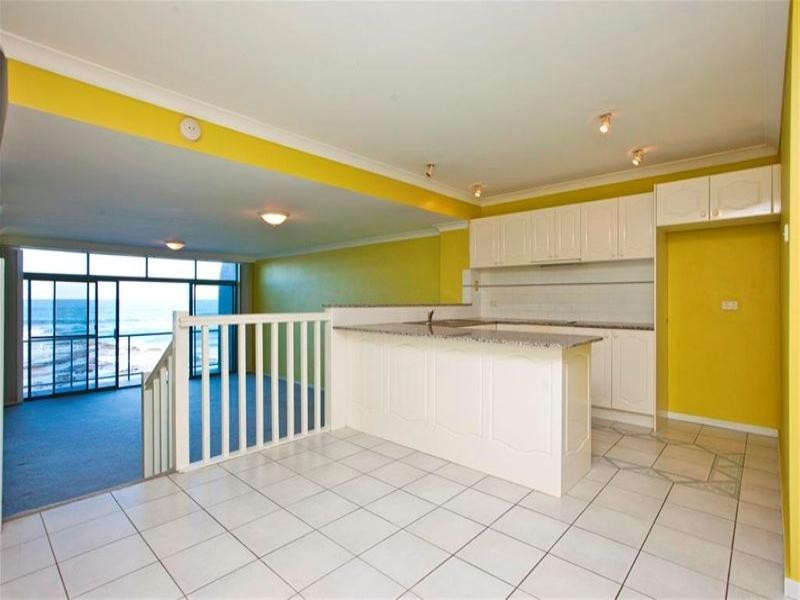 2/1 Shortland Esplanade, Newcastle East NSW 2300