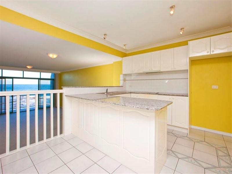 2/1 Shortland Esplanade, Newcastle East NSW 2300