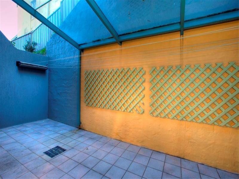 2/1 Shortland Esplanade, Newcastle East NSW 2300