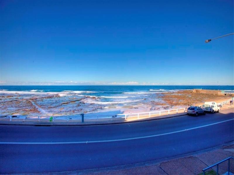 2/1 Shortland Esplanade, Newcastle East NSW 2300