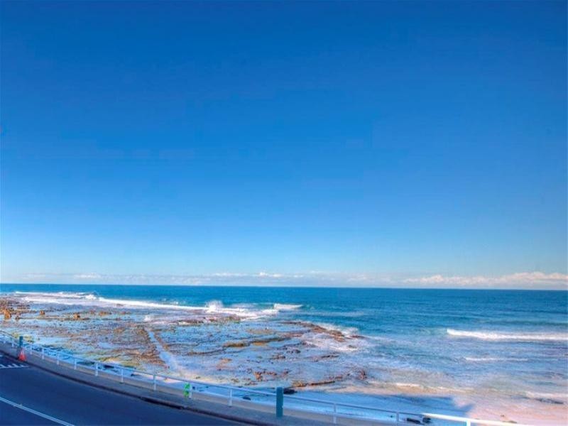 2/1 Shortland Esplanade, Newcastle East NSW 2300