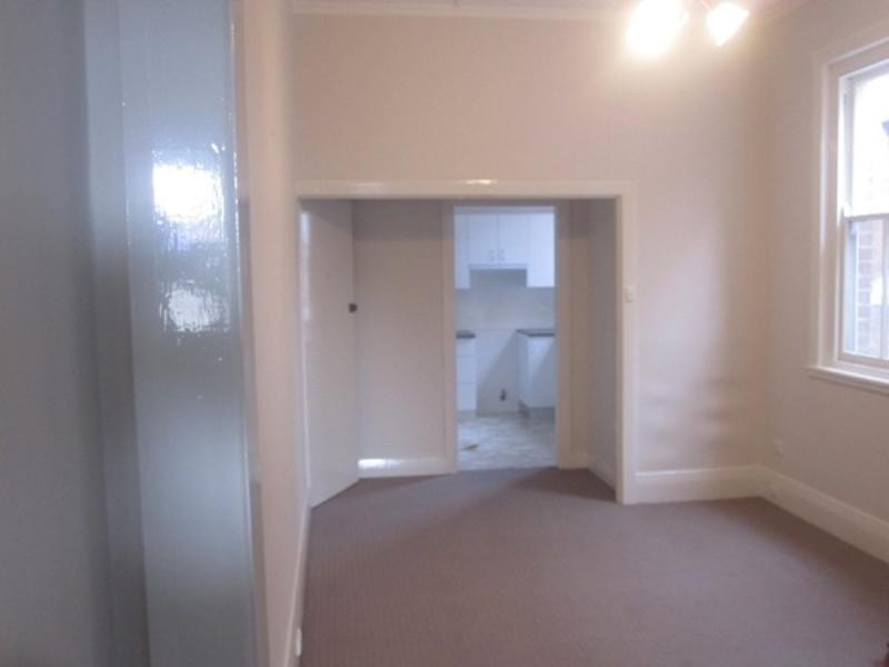 2/83 Beaumont Street, Hamilton NSW 2303