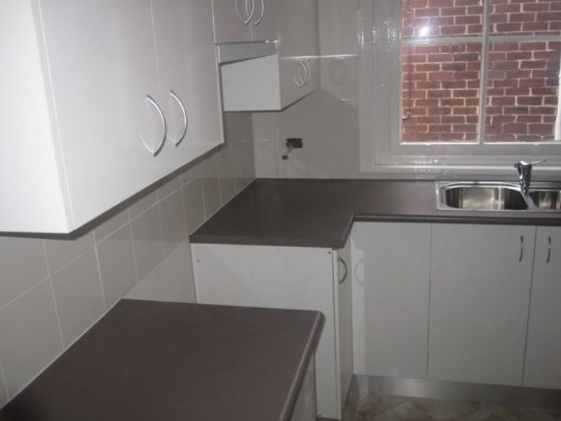 2/83 Beaumont Street, Hamilton NSW 2303