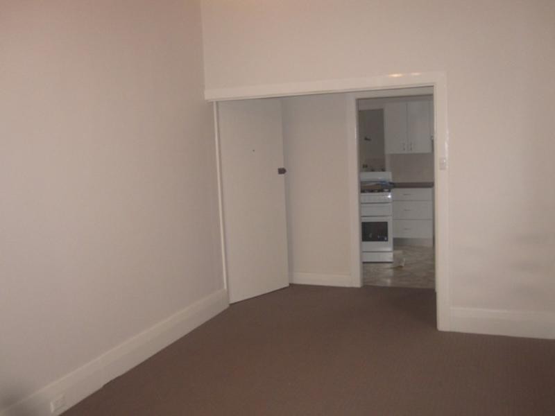 2/83 Beaumont Street, Hamilton NSW 2303