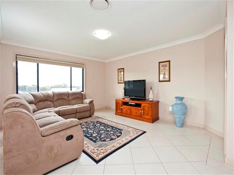 Valentine NSW 2280