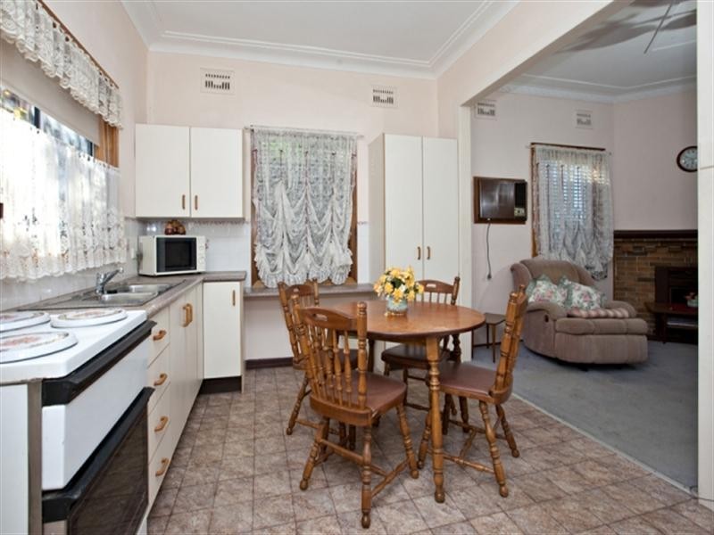 12 Georgetown Road, Georgetown NSW 2298