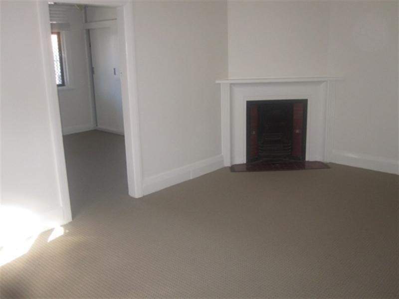 2/340 Brunker Road, Adamstown NSW 2289