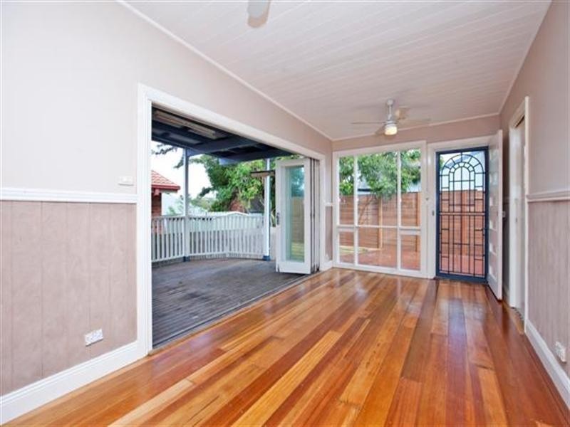 19 Tighes Terrace, Tighes Hill NSW 2297
