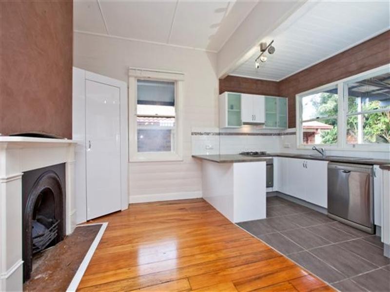 19 Tighes Terrace, Tighes Hill NSW 2297