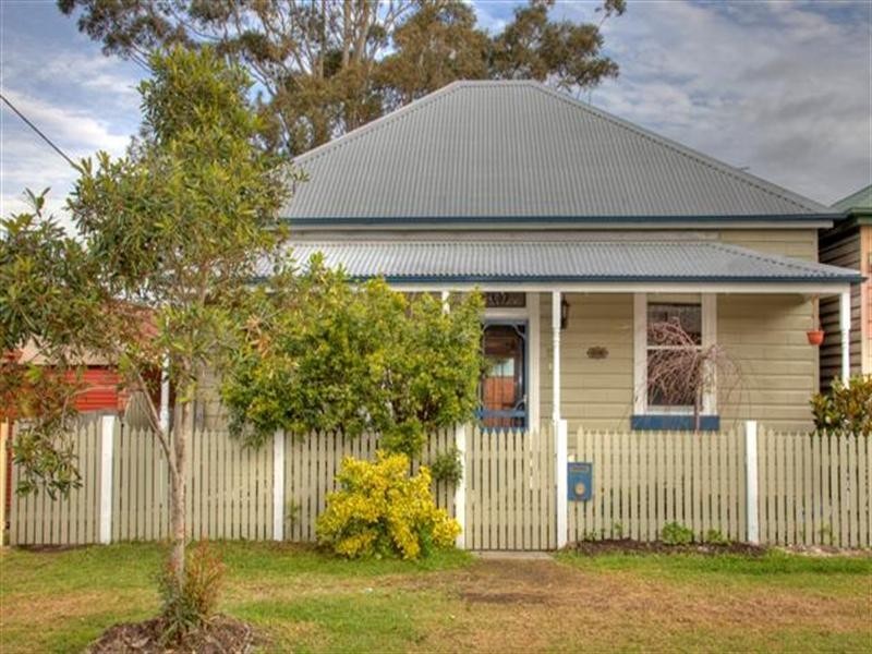 19 Tighes Terrace, Tighes Hill NSW 2297