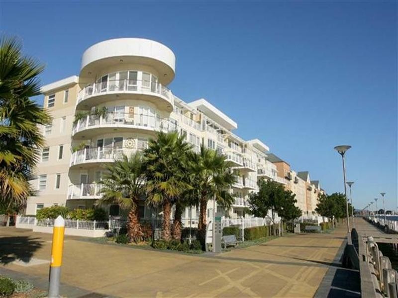 24/304 Wharf Road, Newcastle NSW 2300