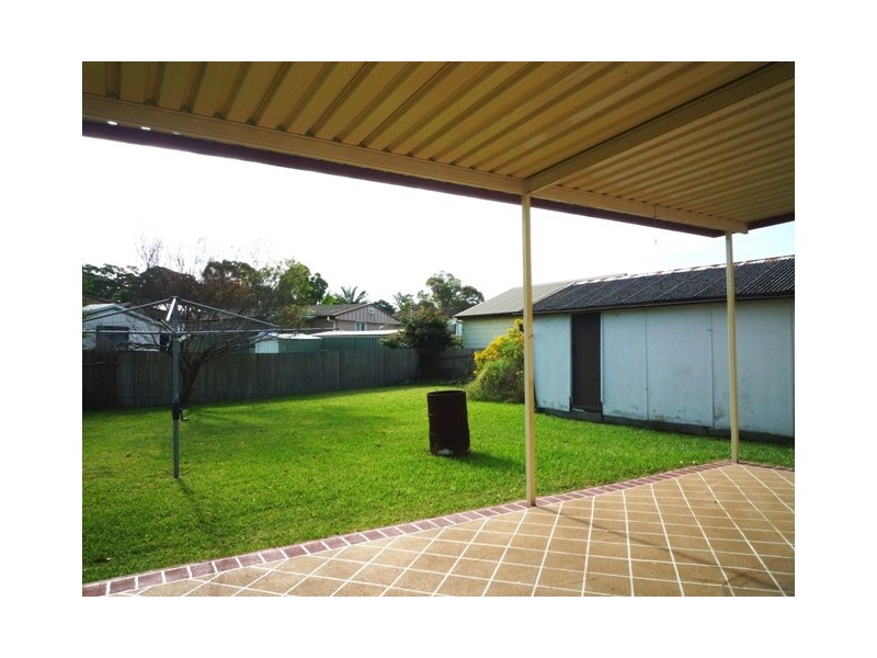 33 Hickory Road, Gateshead NSW 2290