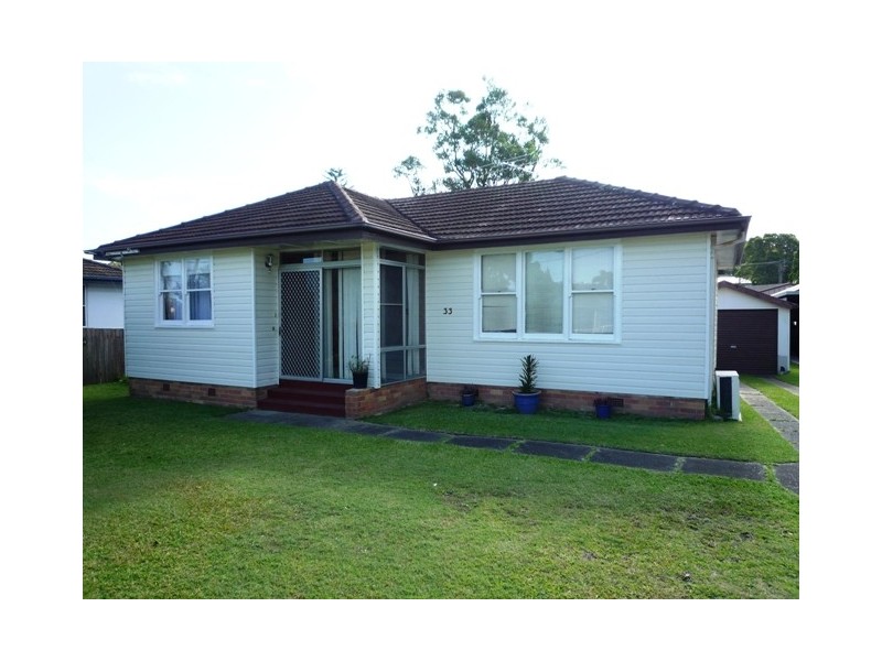 33 Hickory Road, Gateshead NSW 2290