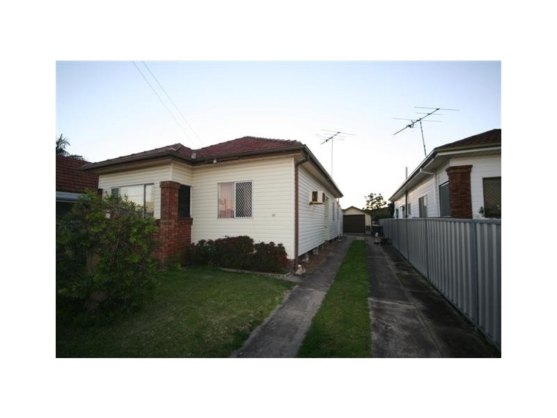 37 Baker Street, Mayfield NSW 2304