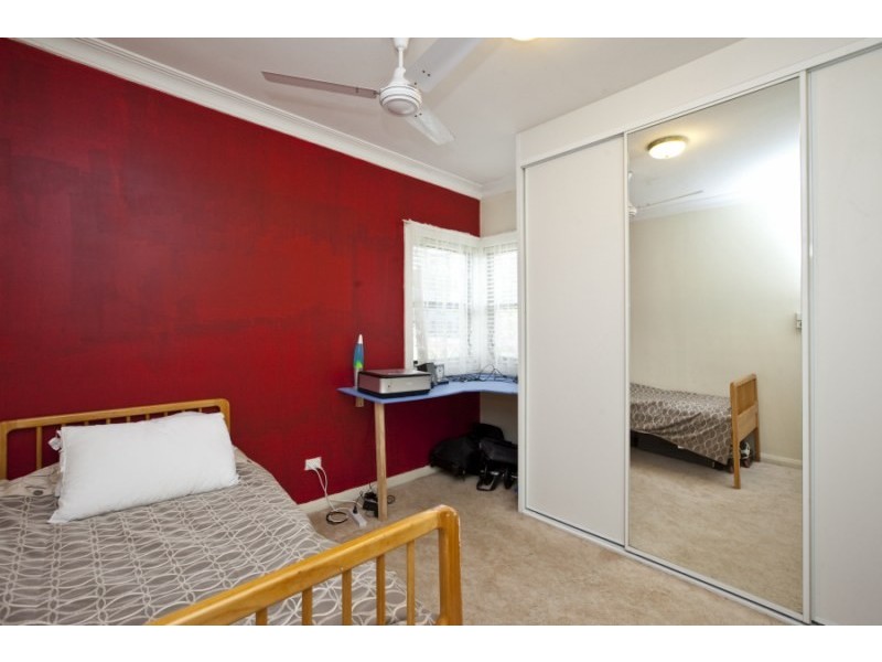 18 Angus Avenue, Waratah West NSW 2298