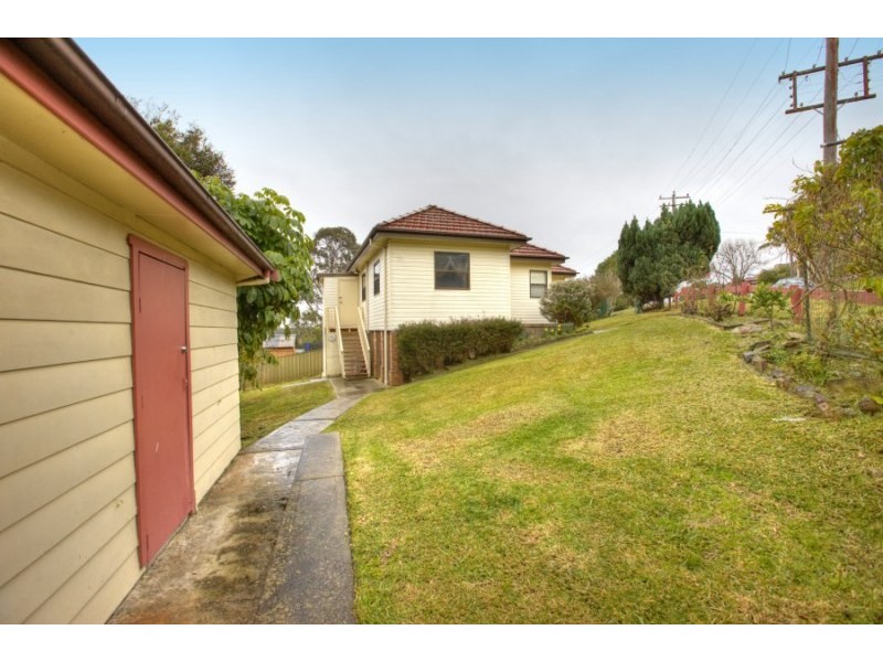 18 Angus Avenue, Waratah West NSW 2298