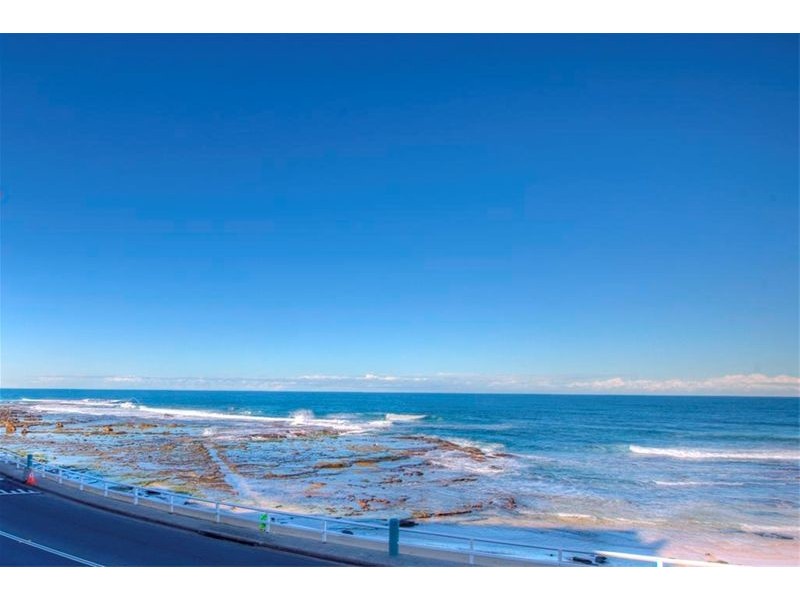 2/1 Shortland Esplanade, Newcastle NSW 2300