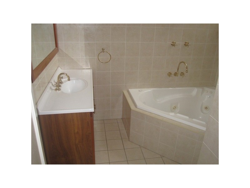 96 Belford Street, Broadmeadow NSW 2292