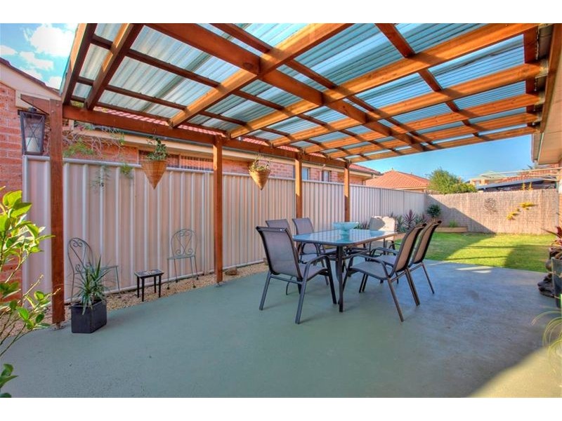 8 Hollingsford Crescent, Carrington NSW 2294