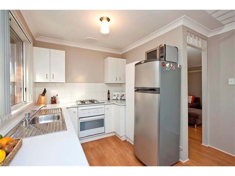 8 Hollingsford Crescent, Carrington NSW 2294