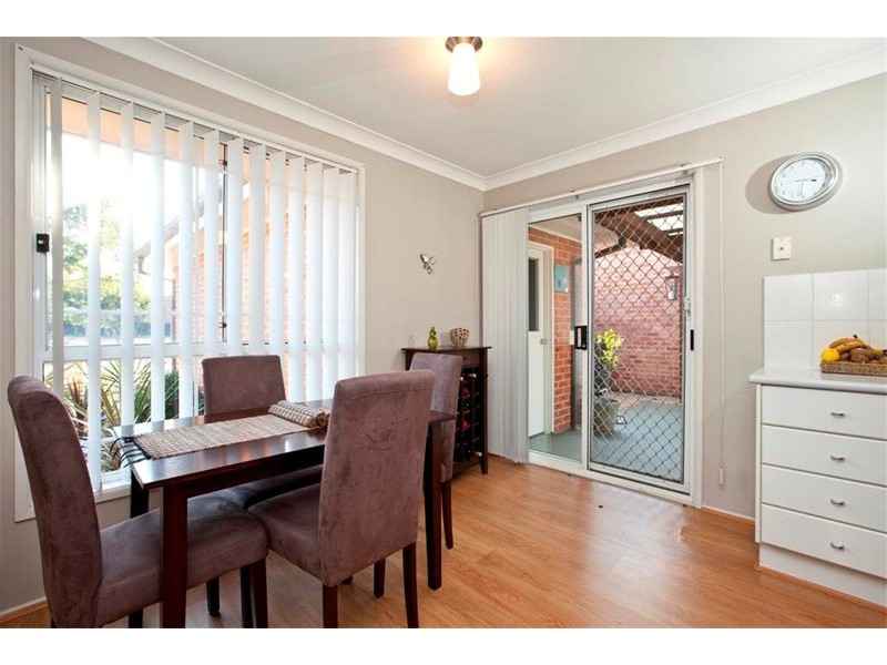 8 Hollingsford Crescent, Carrington NSW 2294