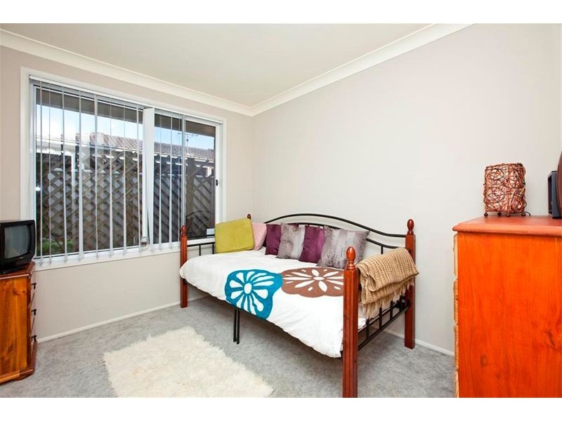 8 Hollingsford Crescent, Carrington NSW 2294
