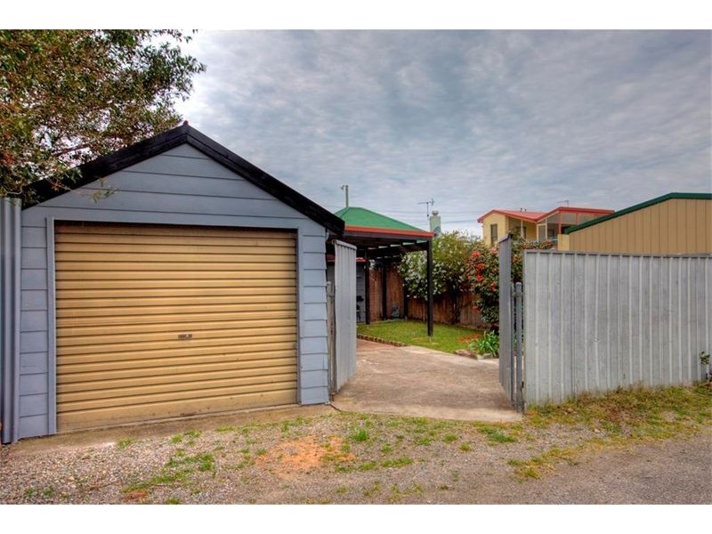 32 Bryant Street, Adamstown NSW 2289