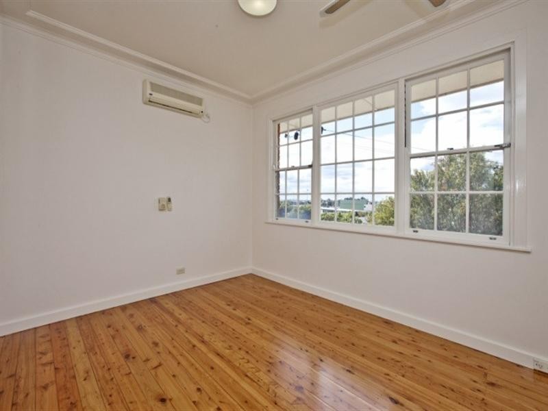 113 Lexington Parade, Adamstown Heights NSW 2289