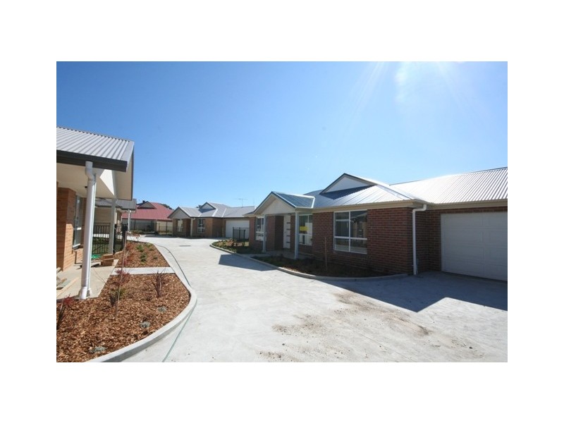4/18 Croudace Road, Elermore Vale NSW 2287