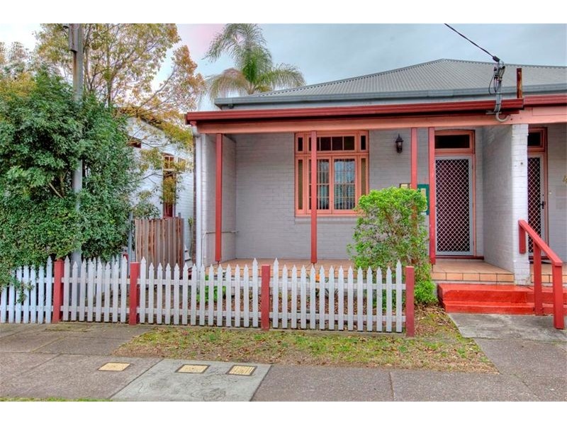 6 Hudson Street, Hamilton NSW 2303