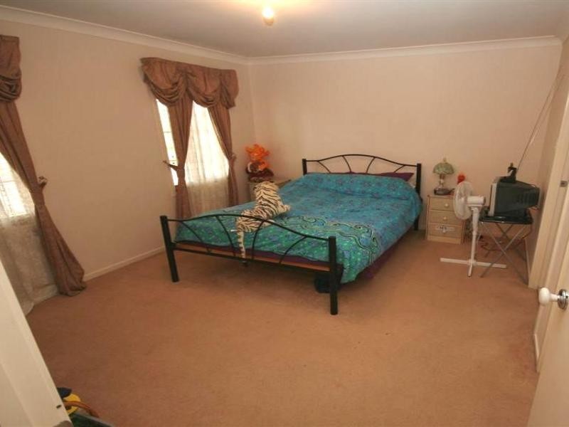 32 Northlakes Drive, Cameron Park NSW 2285