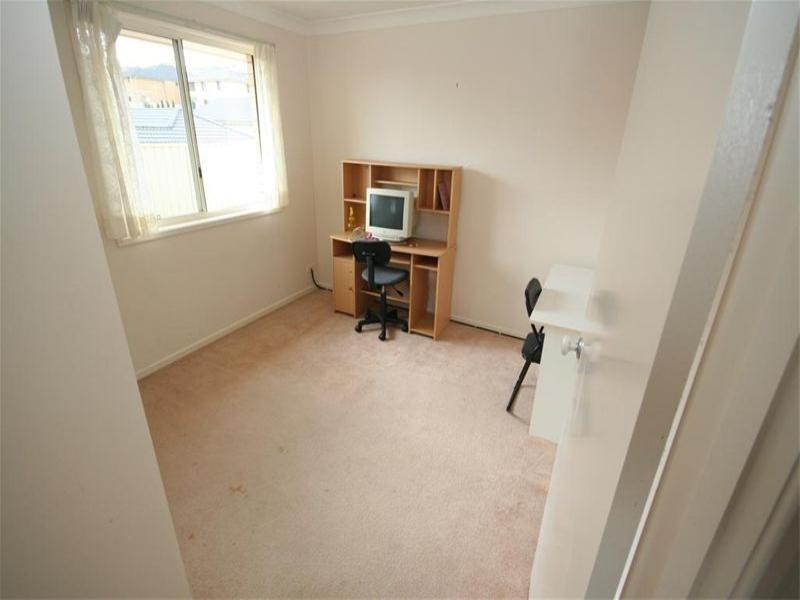 32 Northlakes Drive, Cameron Park NSW 2285