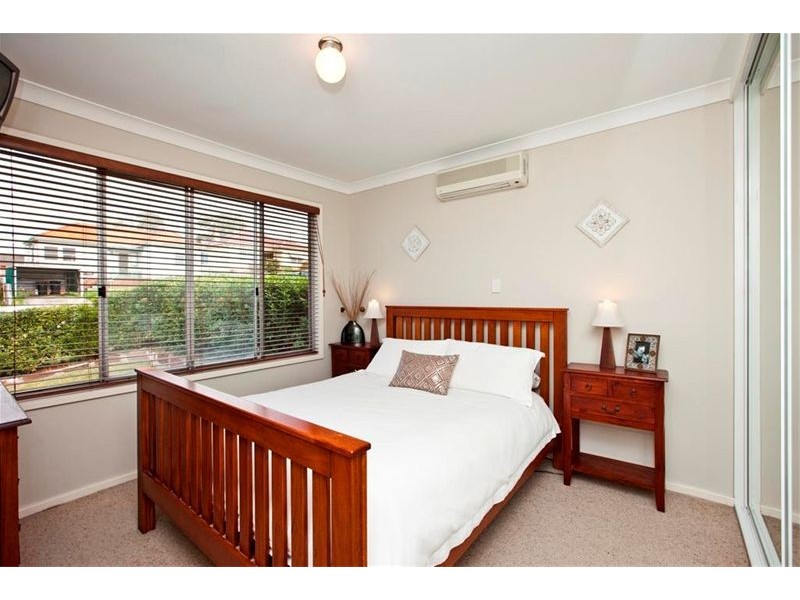 8 Brown Street, Adamstown NSW 2289