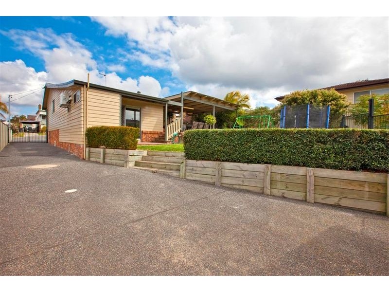 8 Brown Street, Adamstown NSW 2289