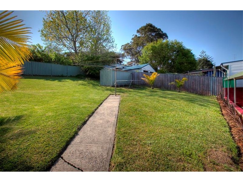 12 Kirkdale Drive, Kotara South NSW 2289