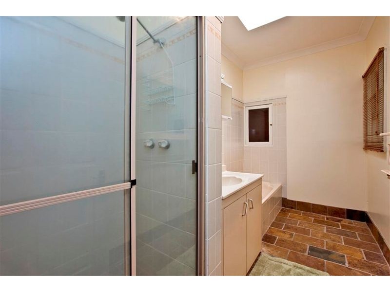 12 Kirkdale Drive, Kotara South NSW 2289