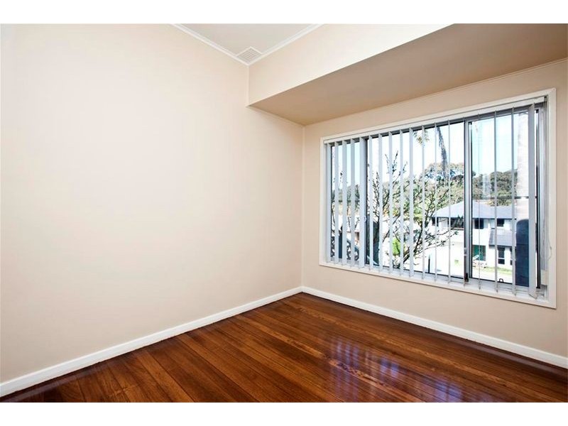 12 Kirkdale Drive, Kotara South NSW 2289