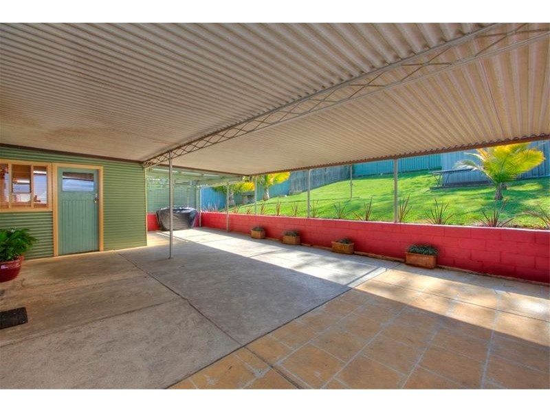 12 Kirkdale Drive, Kotara South NSW 2289