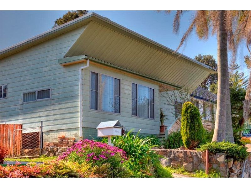 12 Kirkdale Drive, Kotara South NSW 2289