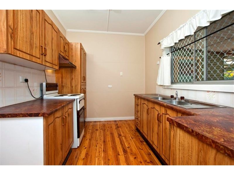 12 Kirkdale Drive, Kotara South NSW 2289