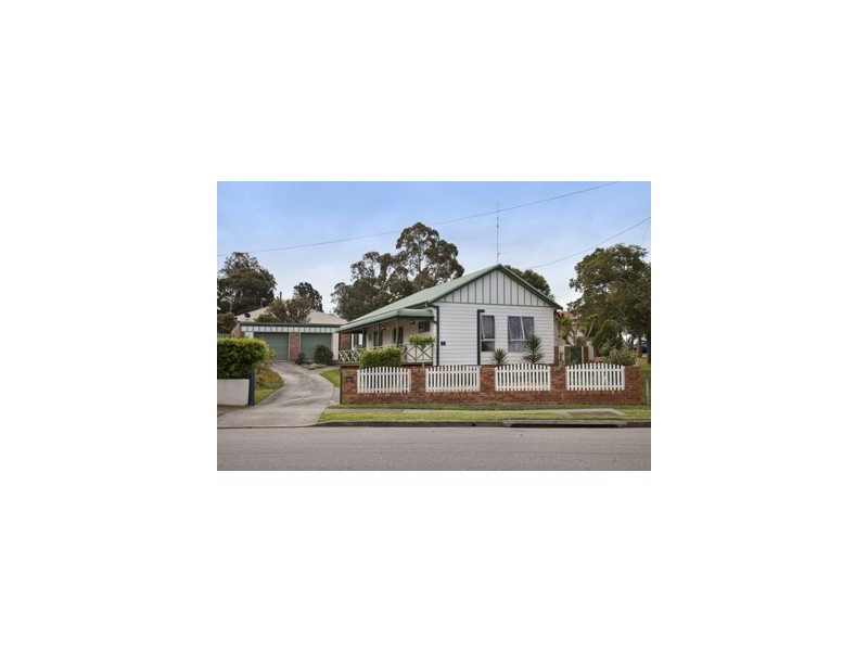 15 Coolamin Road, Waratah NSW 2298