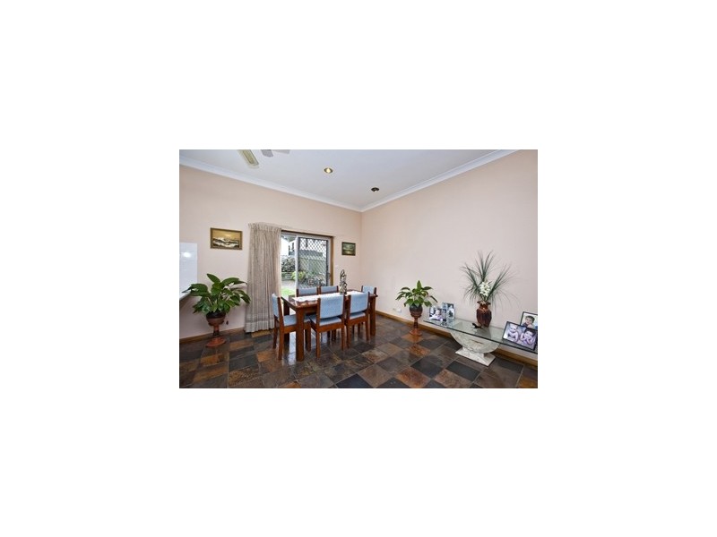15 Coolamin Road, Waratah NSW 2298