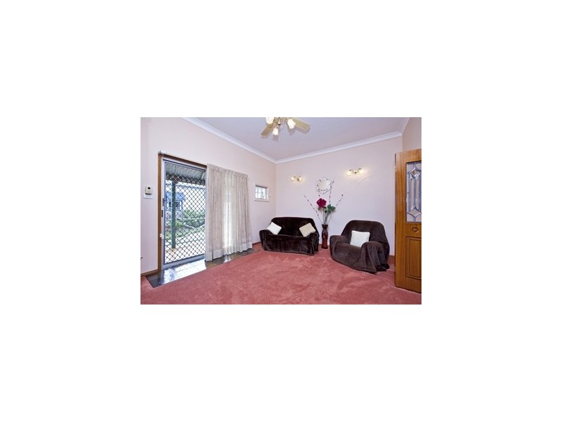 15 Coolamin Road, Waratah NSW 2298
