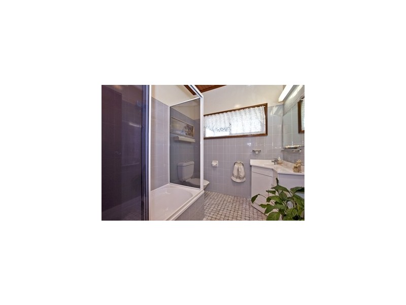 15 Coolamin Road, Waratah NSW 2298