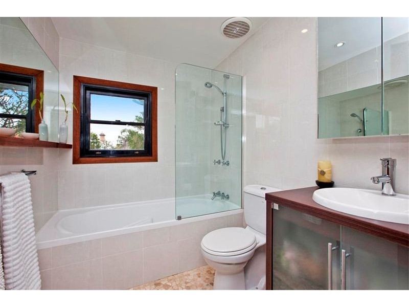 154 Denison Street, Hamilton NSW 2303